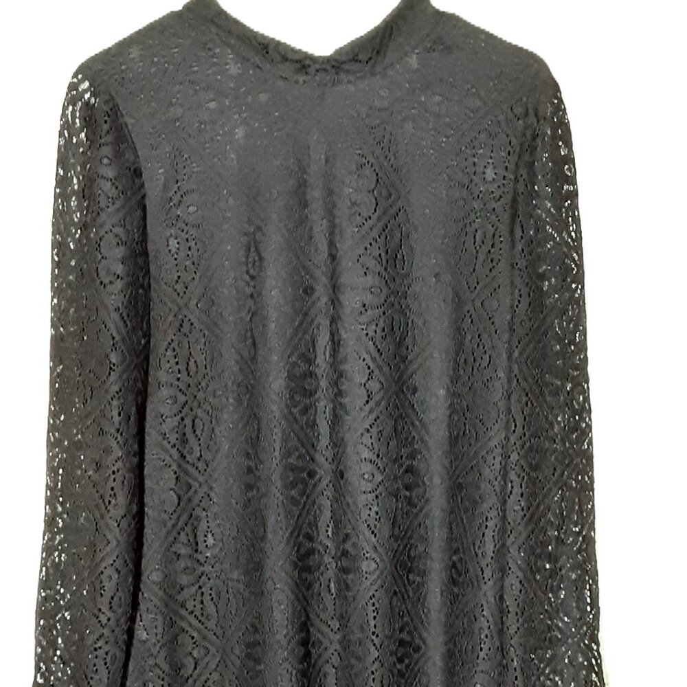 London Time Woman's Black Dress Size 12 Long Lace Sleeves, Lined Dress.